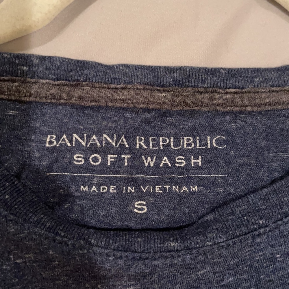 2 Nice Basic Tees - Picture 2 of 4
